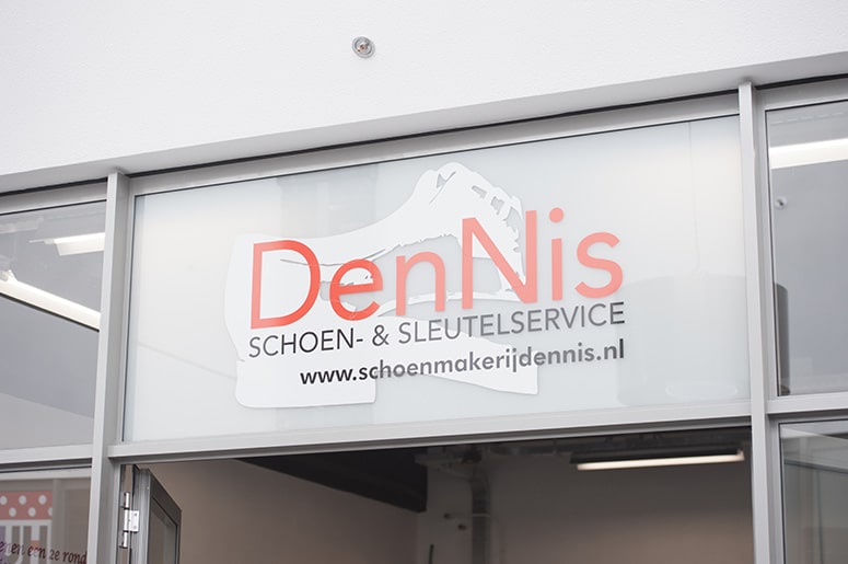 DenNis Uithoorn winkelcentrum Zijdelwaard